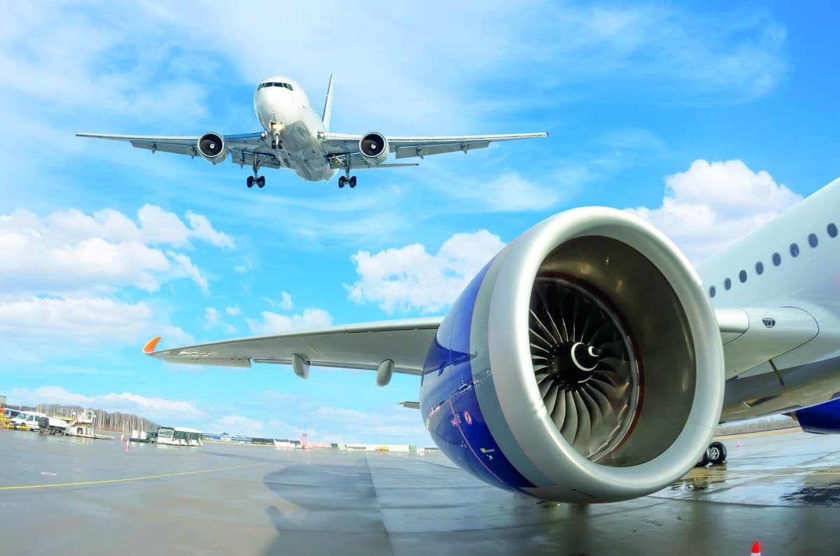 Commercial aircraft on approach — the origin of Cee-Bee chemistry